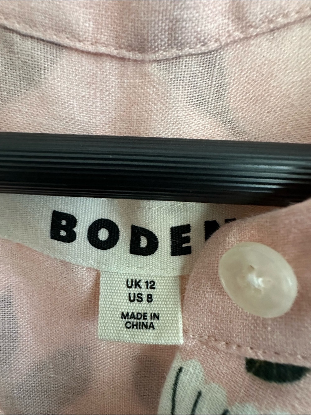 Boden Alicia Linen Top Pink Bird Strawberry Print | US 8 - Picture 6 of 11
